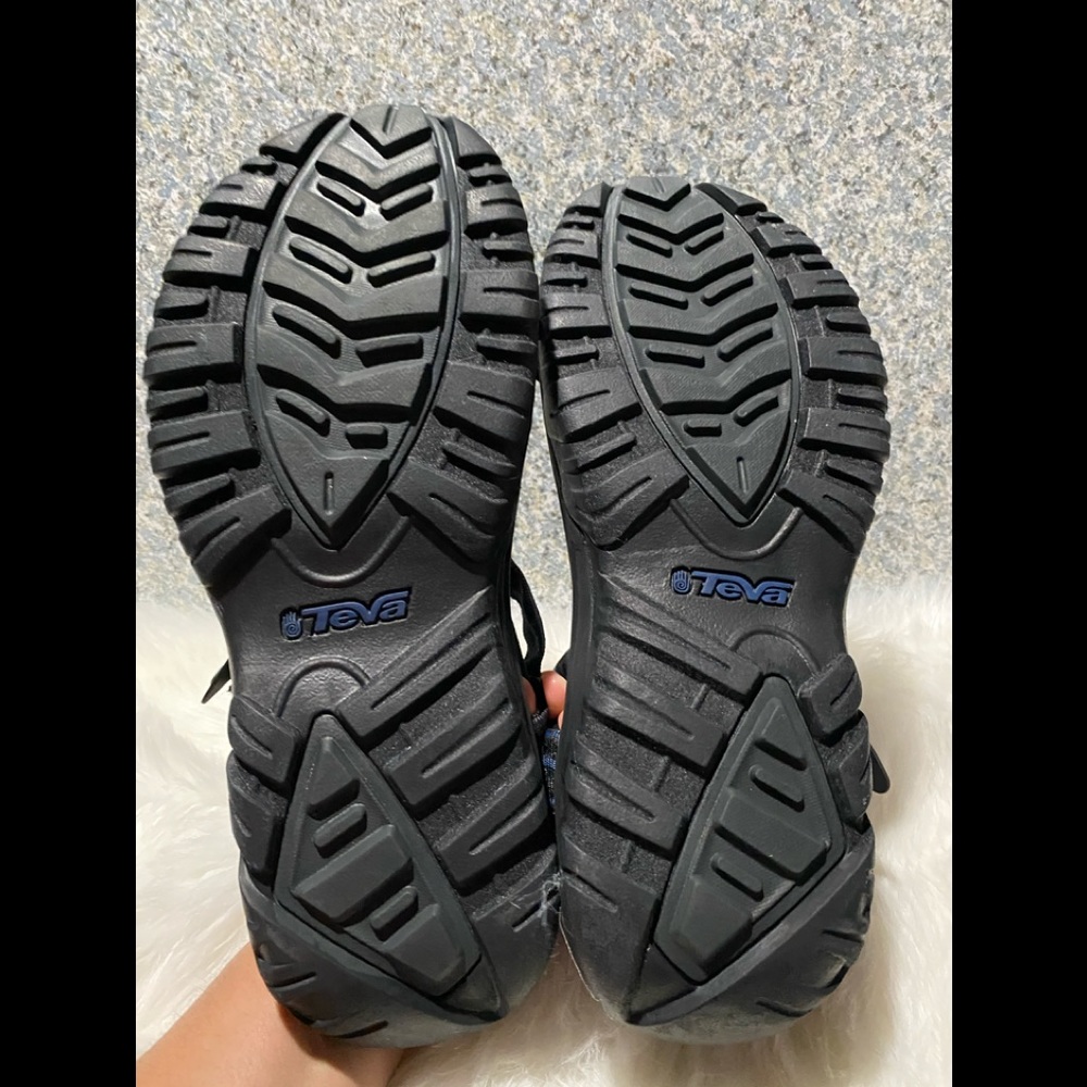 Teva Sandals - Picture 7 of 8